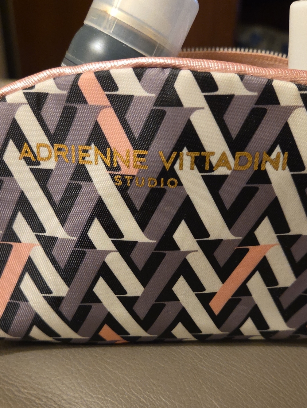 Makeup Bag With Samples - Picture 5 of 5